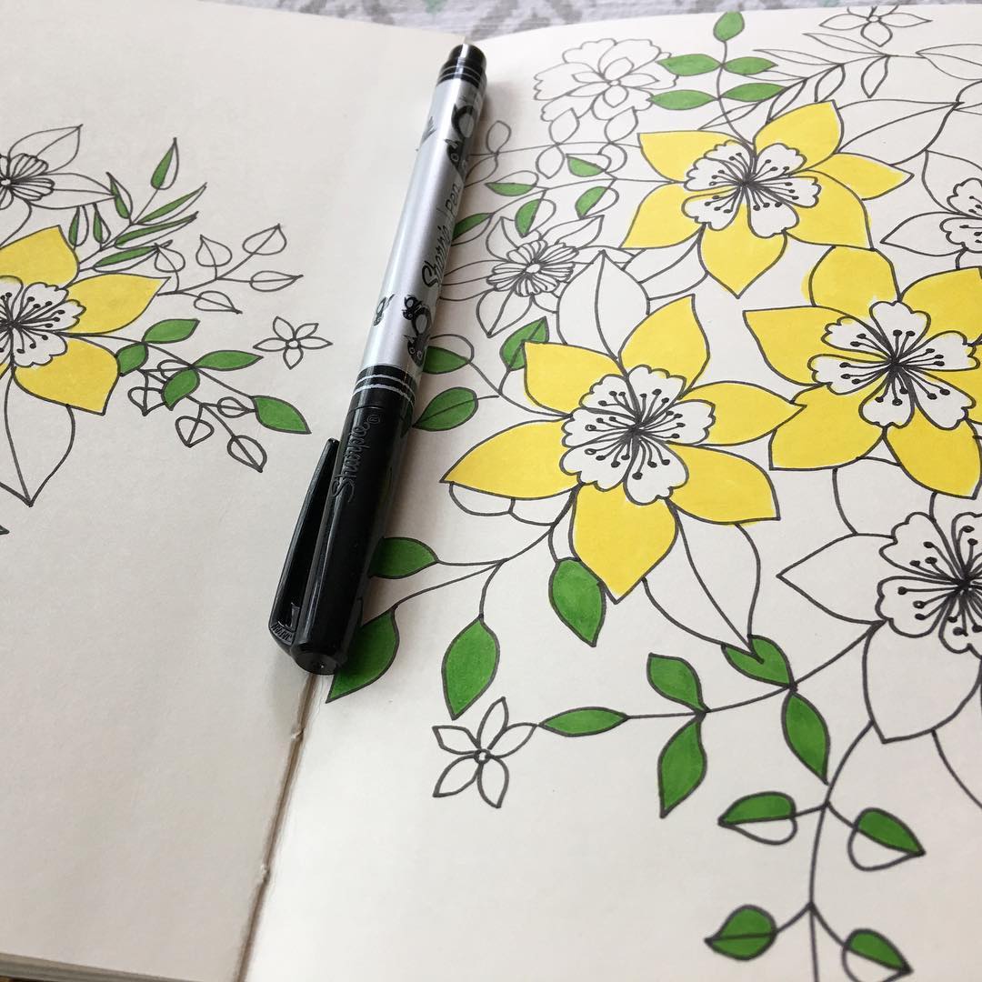 Daily Art Journaling ~ Day 284 Abstract florals in my tiny journal