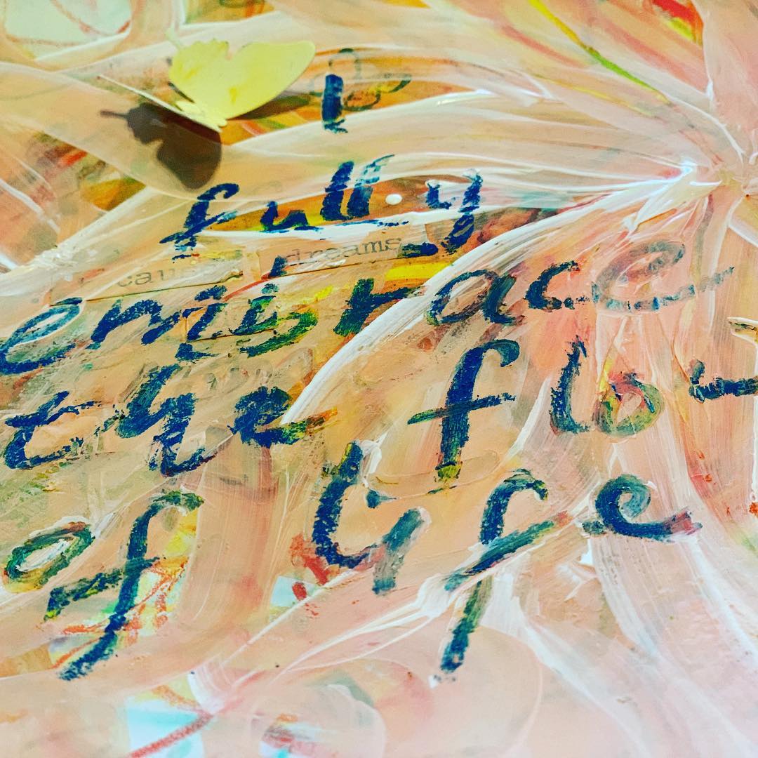 Meditation and art journaling go hand in hand! Today’s mantra from Deepak Chopra’s meditation series…I fully embrace the flow of life… @deepakchopra
