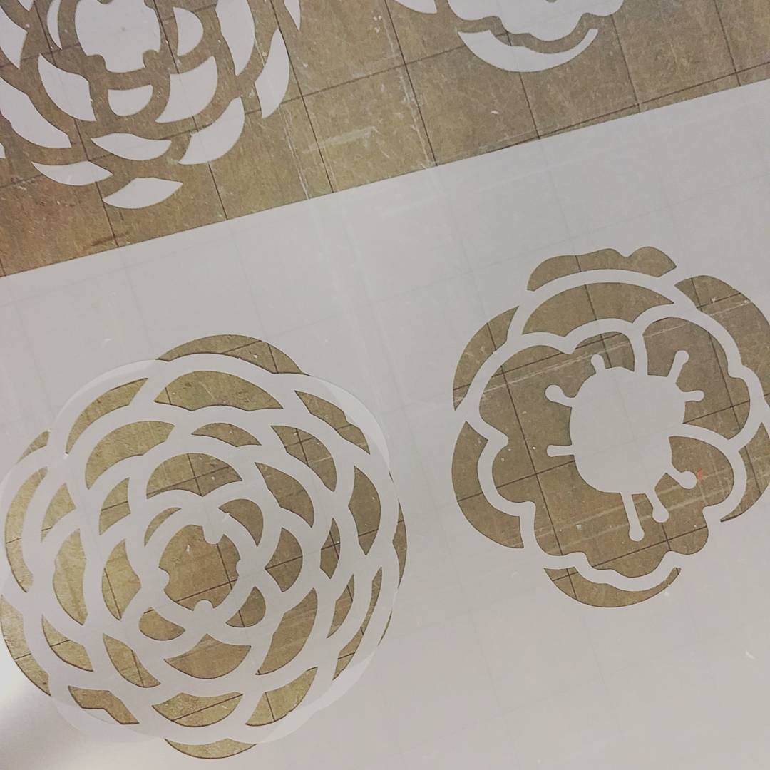 Onto some stenciling today!! It’s a breeze with my cameo!!